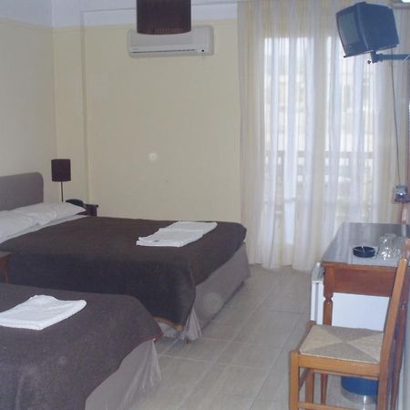 Hotel Delfinia Tínos Zimmer foto